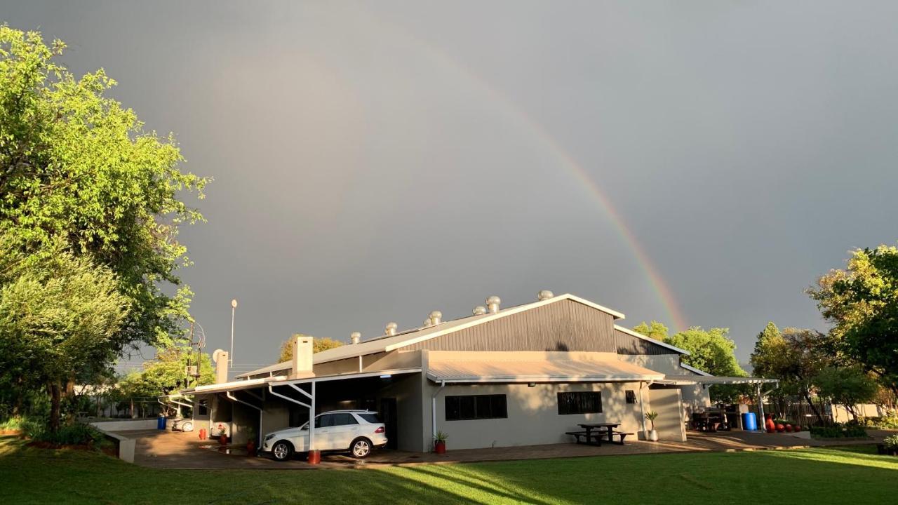 Stay Harties Accommodation Hartbeespoort Esterno foto