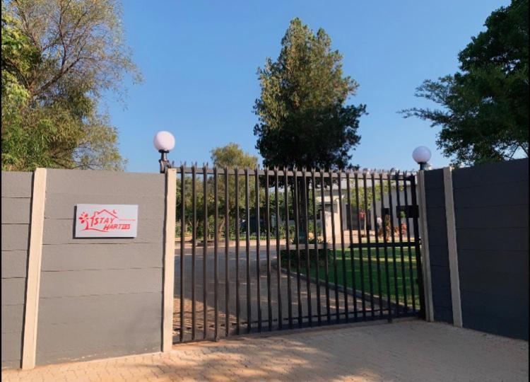 Stay Harties Accommodation Hartbeespoort Esterno foto